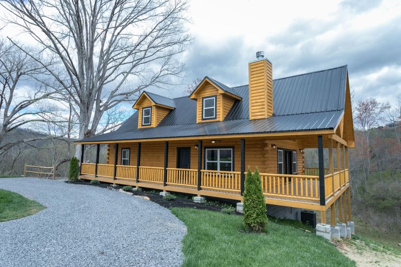 3453 Valley View Rd, Sevierville, TN 37862