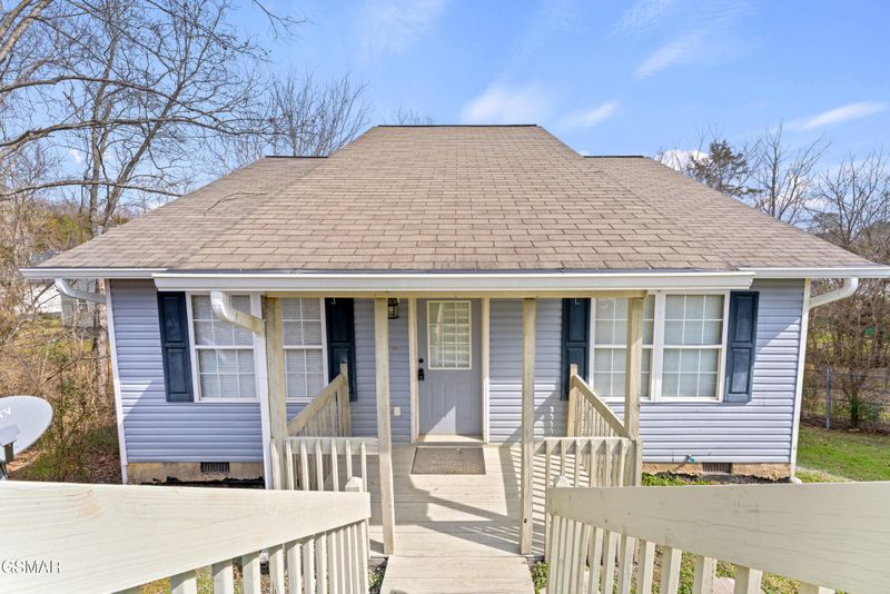 238 Gray Slate Cir, Sevierville, TN 37876