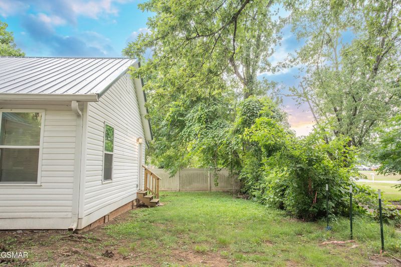 121 North Pw, Sevierville, TN 37876