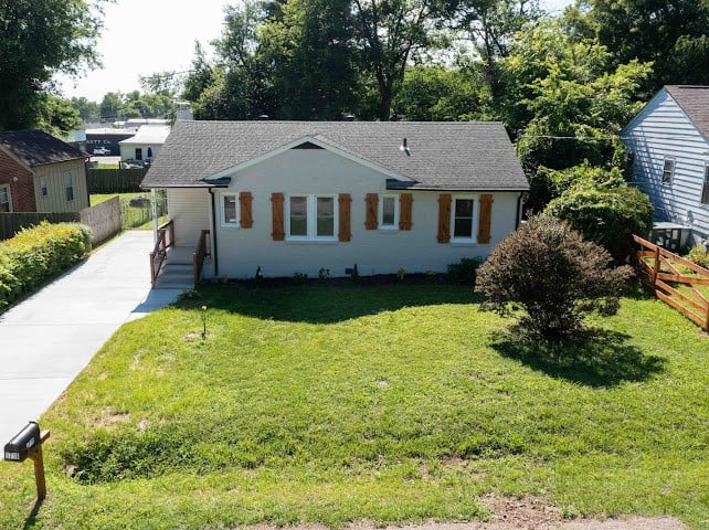 1716 Hillview Dr, Columbia, TN 38401