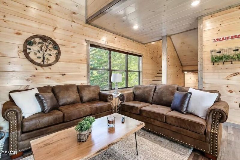 316 Paul Lafollette Way, Sevierville, TN 37876