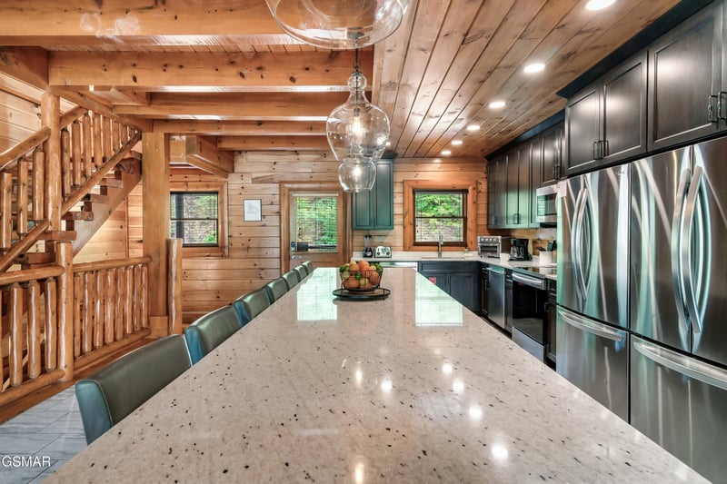 1110 Black Bear Cub Way, Sevierville, TN 37862