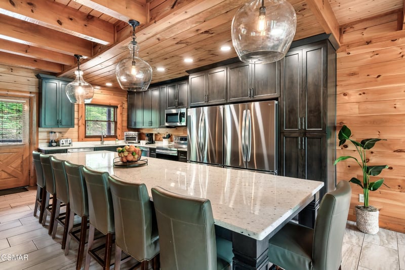 1110 Black Bear Cub Way, Sevierville, TN 37862