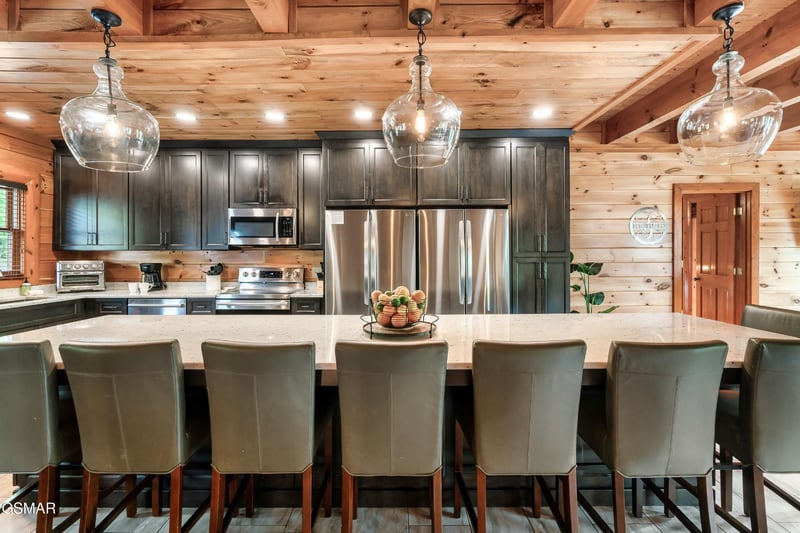 1110 Black Bear Cub Way, Sevierville, TN 37862