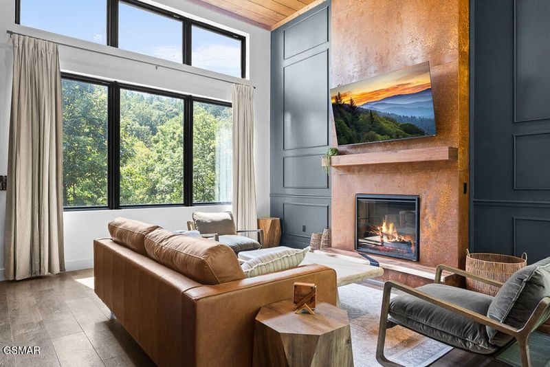 2069 Lones Branch Ln, Sevierville, TN 37876