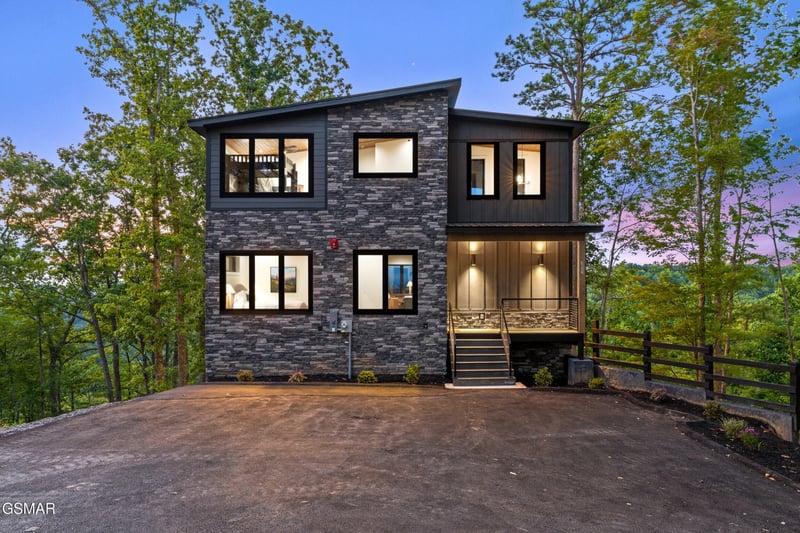 3823 Heavens View Ln, Sevierville, TN 37876