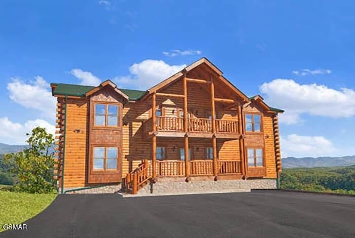 2317 Top Of The World Dr, Sevierville, TN 37876