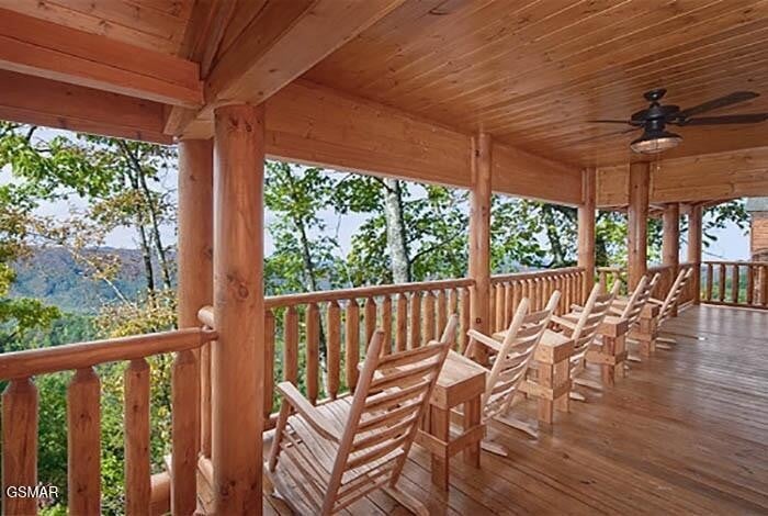 2317 Top Of The World Dr, Sevierville, TN 37876
