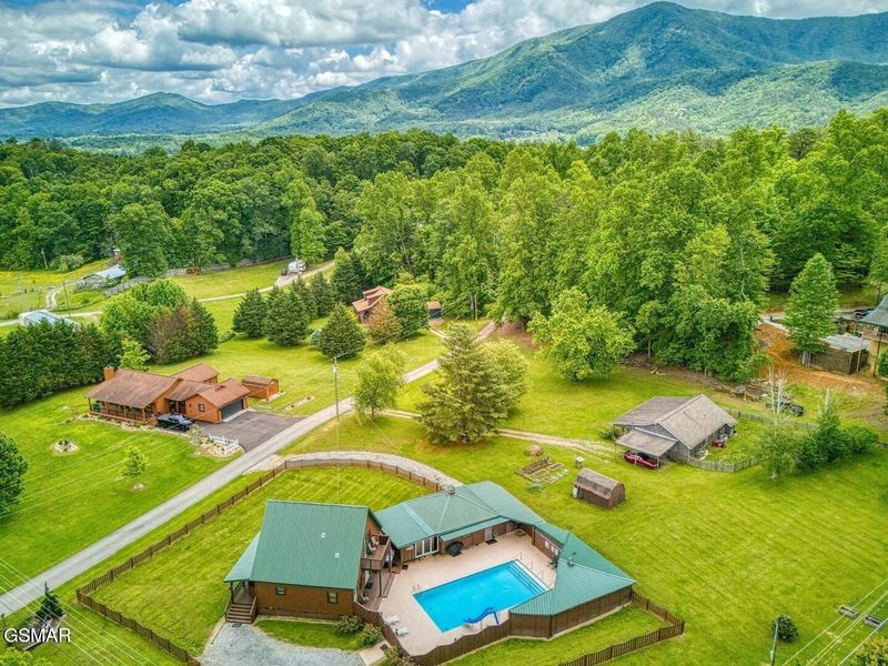 3501 Ginseng Way, Sevierville, TN 37862