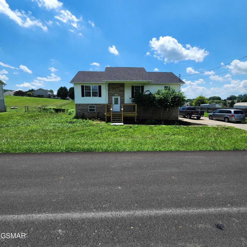 1767 Sand Plant Rd, Sevierville, TN 37876