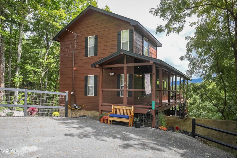 4172 Chamberlain Ln, Sevierville, TN 37862