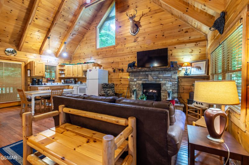 903 Hideaway Hills Cir, Sevierville, TN 37862