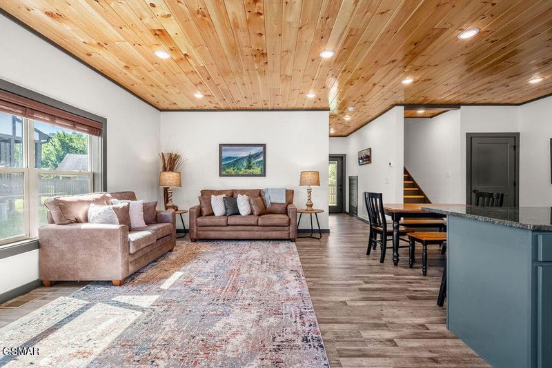 1105 Center St #2, Sevierville, TN 37862