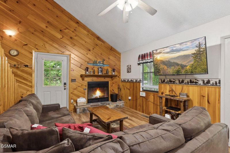 2108 Redmond Way, Sevierville, TN 37876