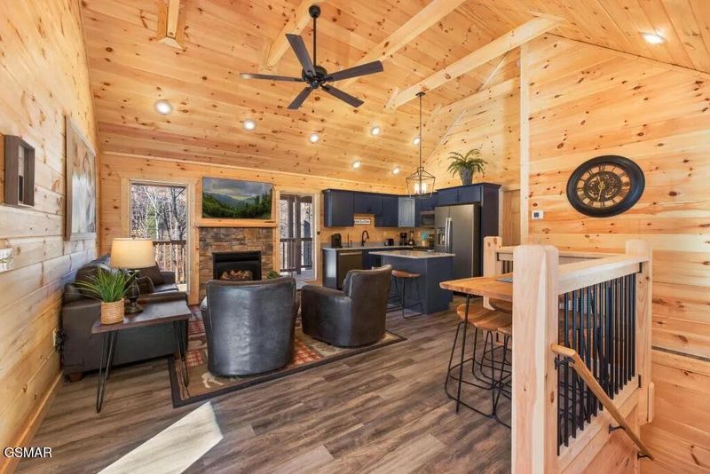 1233 Parkview Vista Way, Sevierville, TN 37862