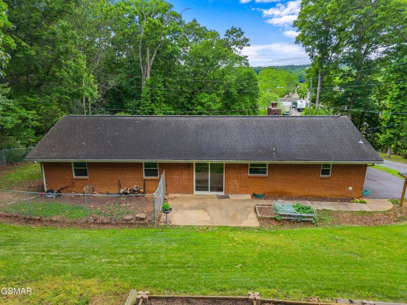 1549 Park Ln, Sevierville, TN 37876