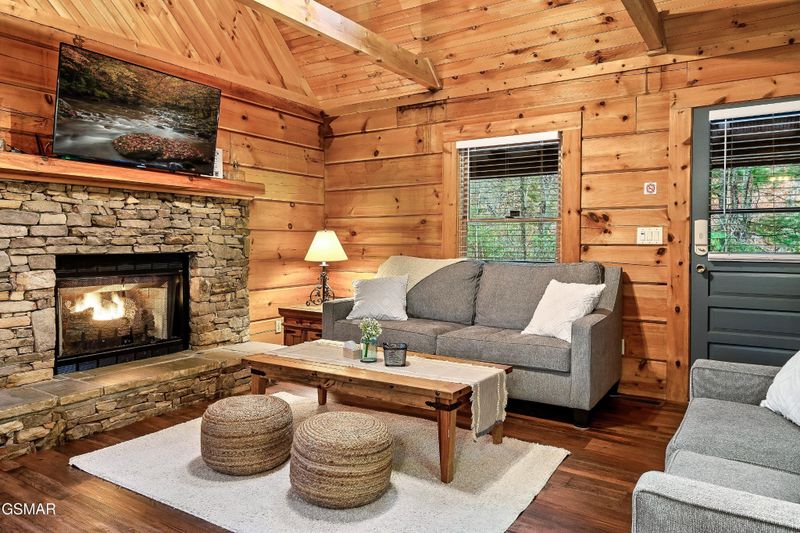 4012 Brooke Hollow Ln, Sevierville, TN 37862