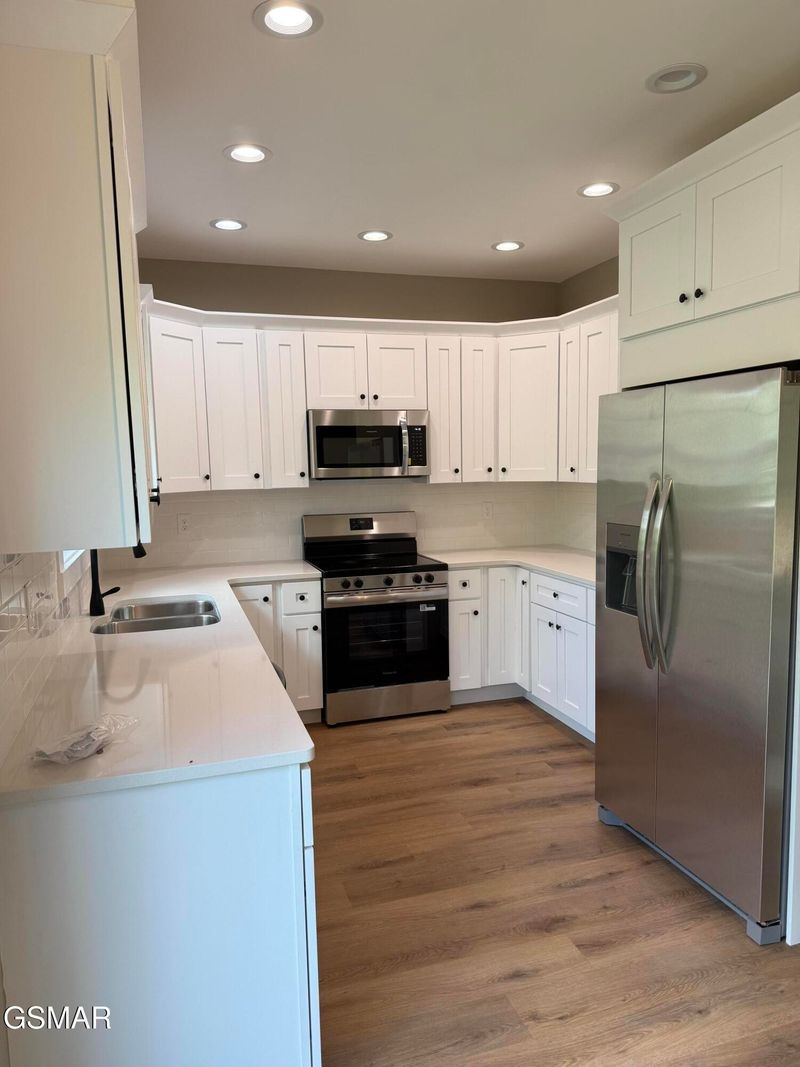 1125 Tanager St, Sevierville, TN 37862