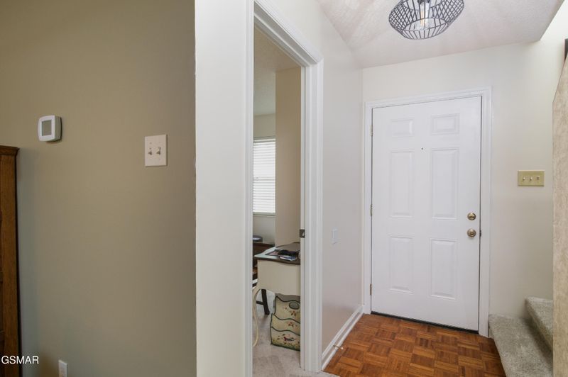 2117 Larimer St, Knoxville, TN 37921