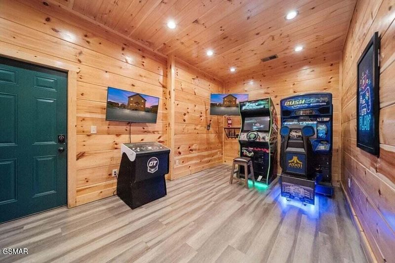 1518 Firefly Trail Way, Sevierville, TN 37862