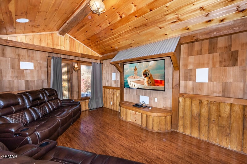 2316 Mimosa Dr, Sevierville, TN 37862