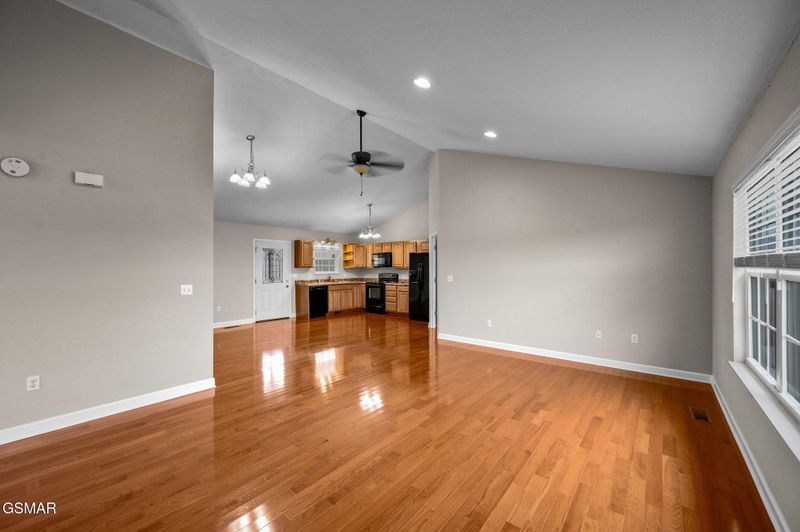 2435 Frost Valley Ct, Sevierville, TN 37876