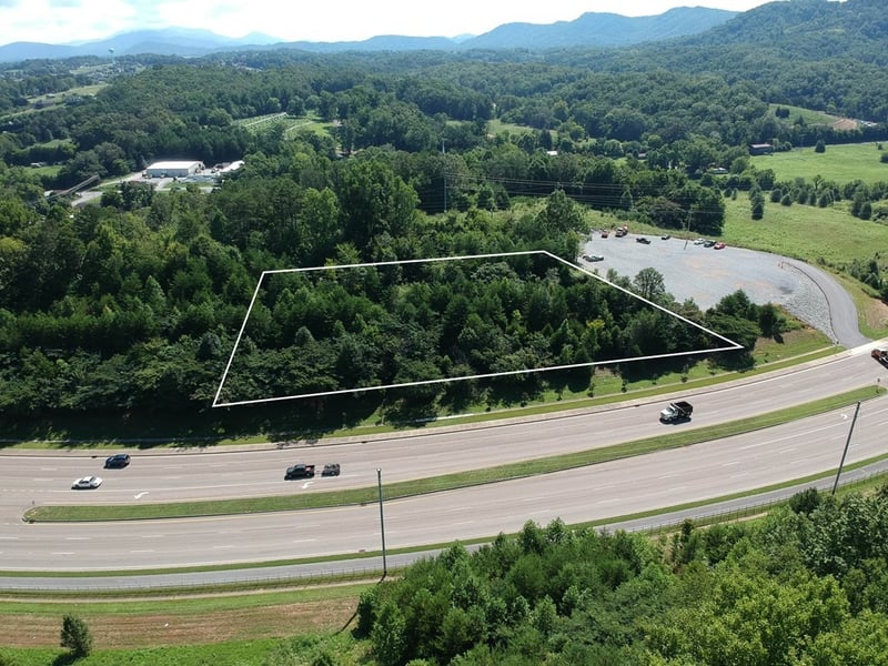 275 Veterans Blvd, Sevierville, TN 37863
