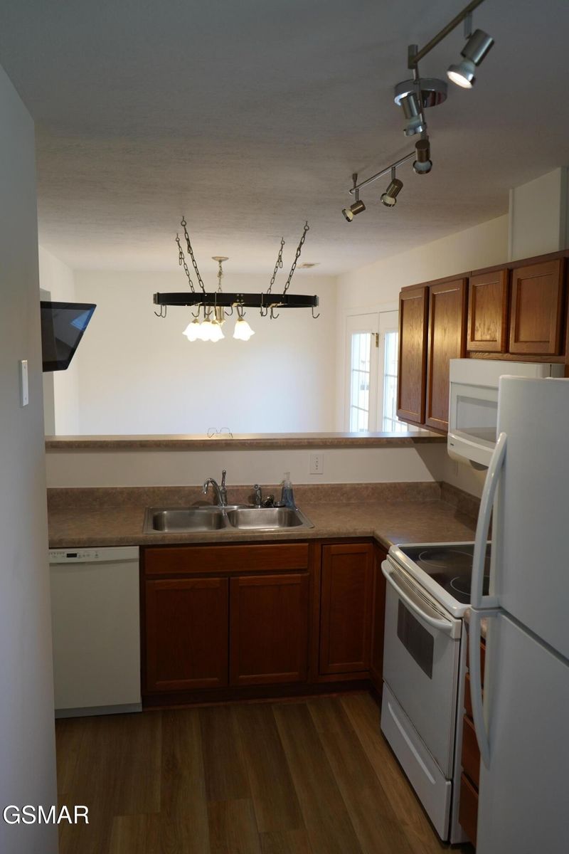 5715 Matlock Dr, Knoxville, TN 37921