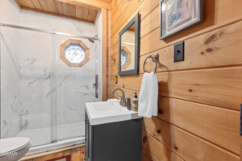 3641 Wears Mountain Ln, Sevierville, TN 37862