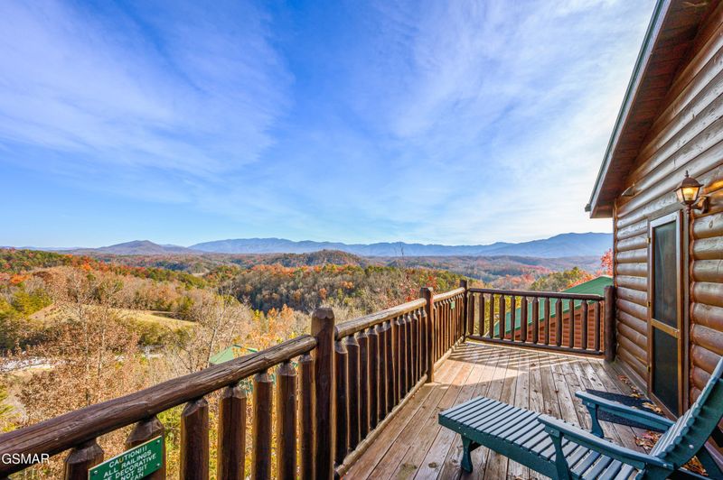 2251 Upper Middle Creek, Sevierville, TN 37876
