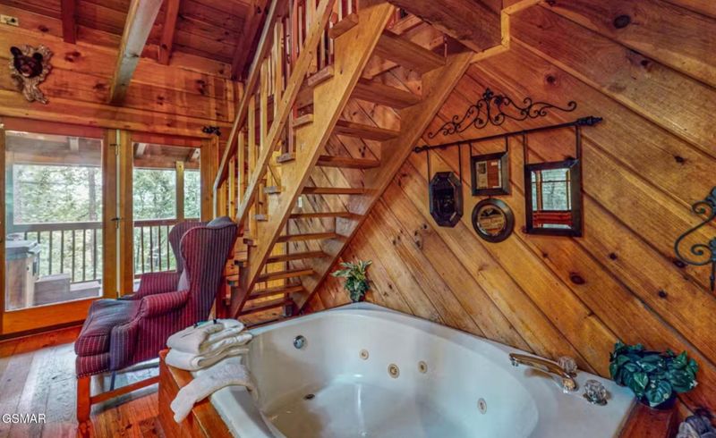 3002 Mountain Memories Way, Sevierville, TN 37876