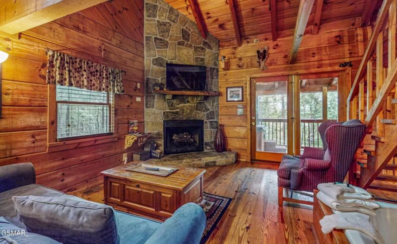 3002 Mountain Memories Way, Sevierville, TN 37876