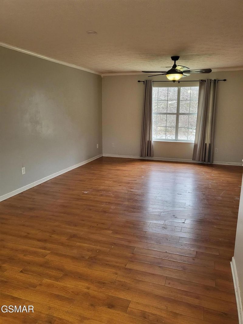 235 River Valley Cir, Sevierville, TN 37862