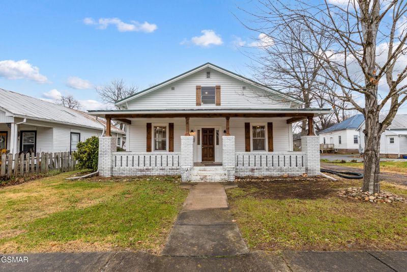 542 Belle Ave, Sevierville, TN 37862