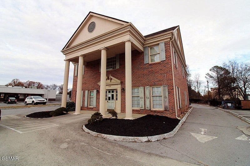 330 N Cedar Bluff Rd, Knoxville, TN 37923