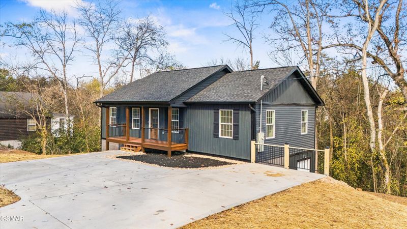 5520 Neubert Springs Rd, Knoxville, TN 37920