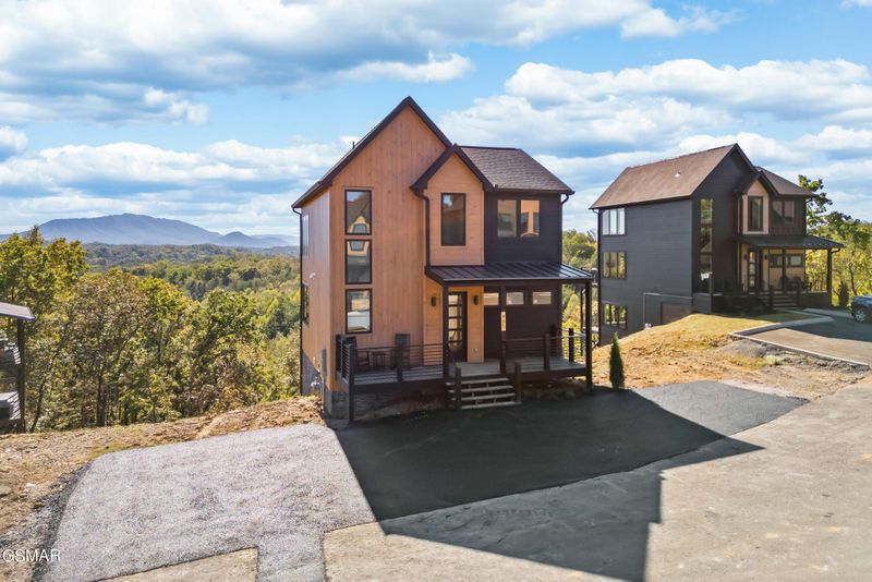 405 Compass Point Way, Sevierville, TN 37876