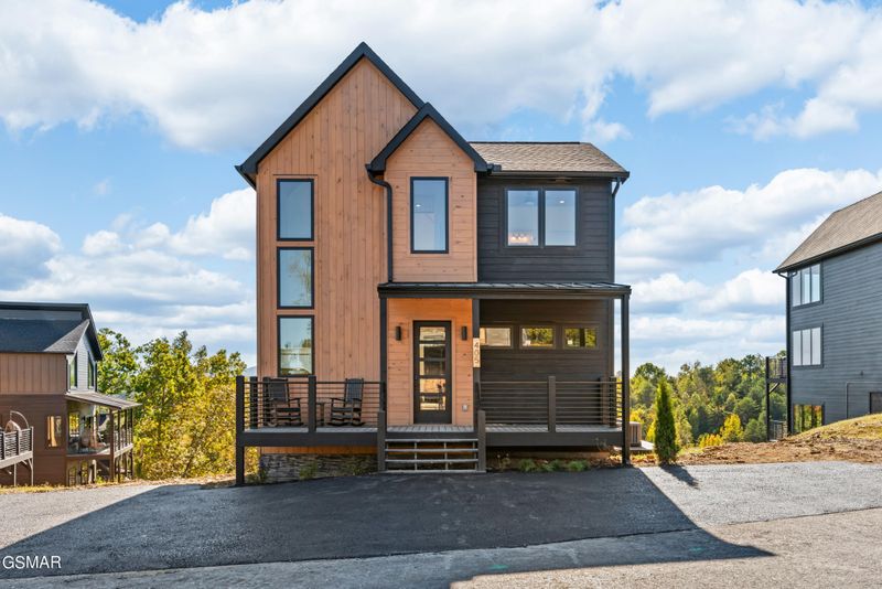 405 Compass Point Way, Sevierville, TN 37876