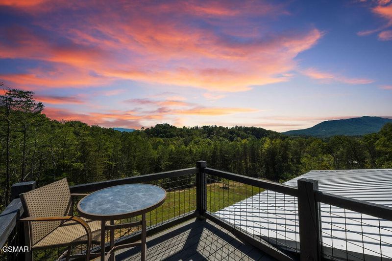 1823 Chapman Hw, Sevierville, TN 37876