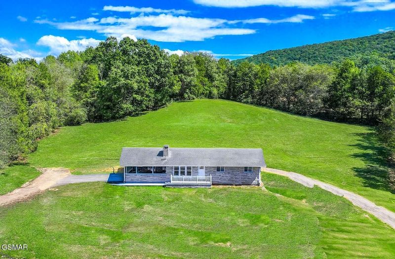 3177 Old Newport Hw, Sevierville, TN 37876