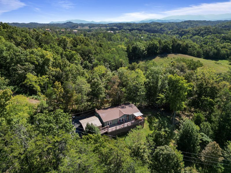 710 Autumns Peak Way, Sevierville, TN 37876
