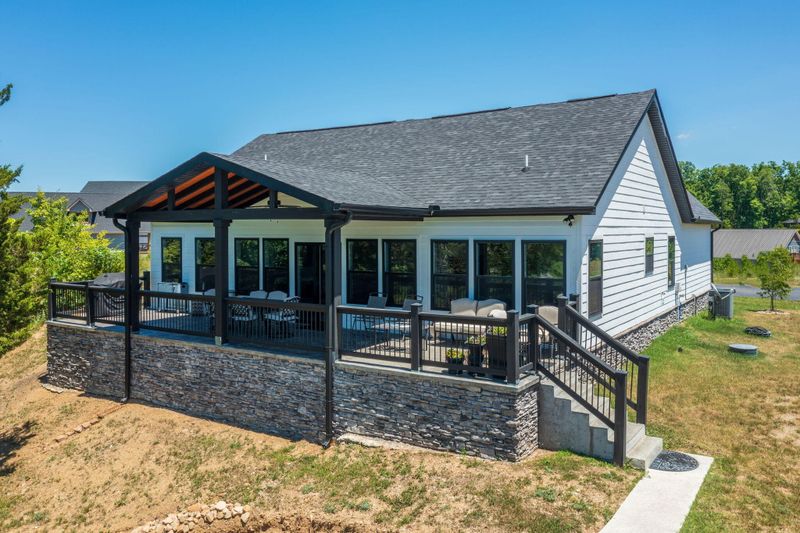 1142 Sanctuary Shrs Way, Sevierville, TN 37876