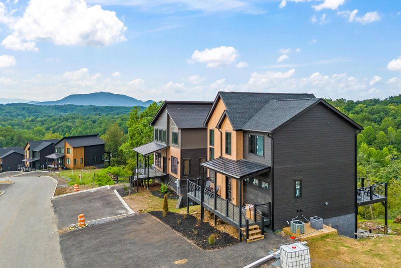 1175 Reedmont Way, Sevierville, TN 37876
