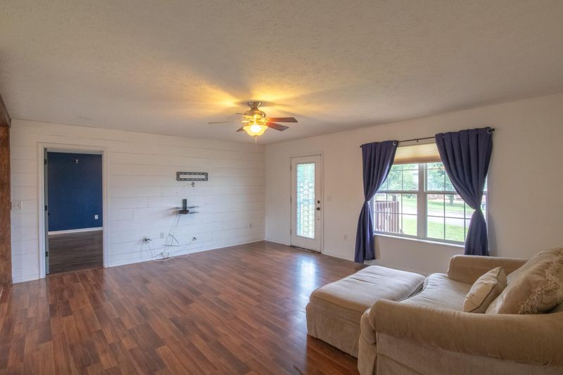 1623 Silverado Ct, Sevierville, TN 37876