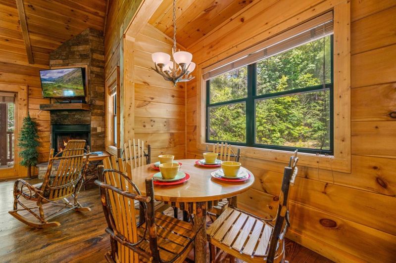 2214 Orchard Trail Way, Sevierville, TN 37862
