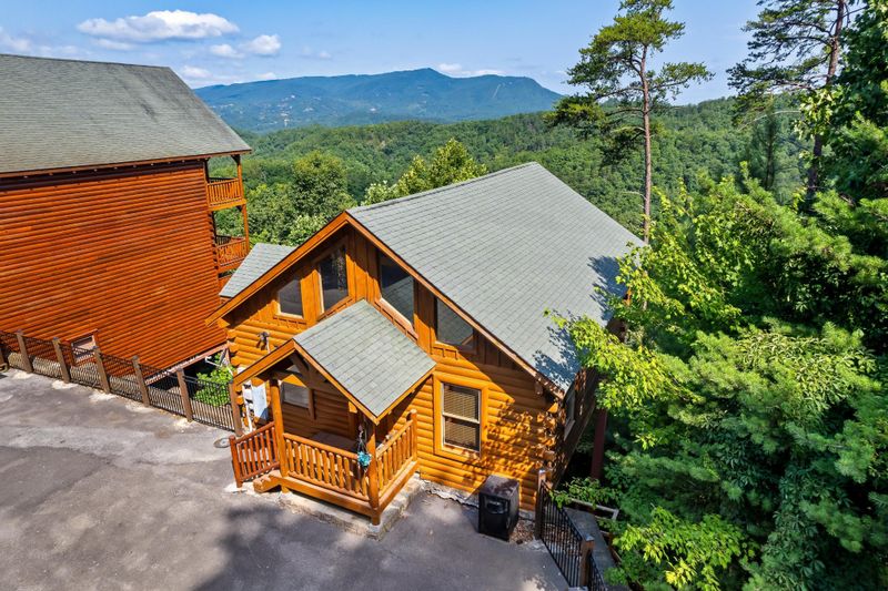 1719 High Rock Way, Sevierville, TN 37862