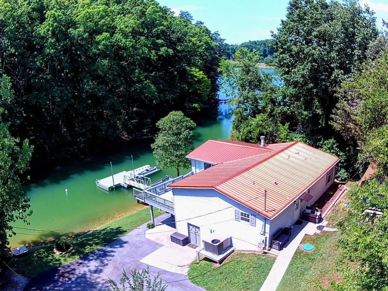 1573 Parrotts Chapel Rd, Sevierville, TN 37876
