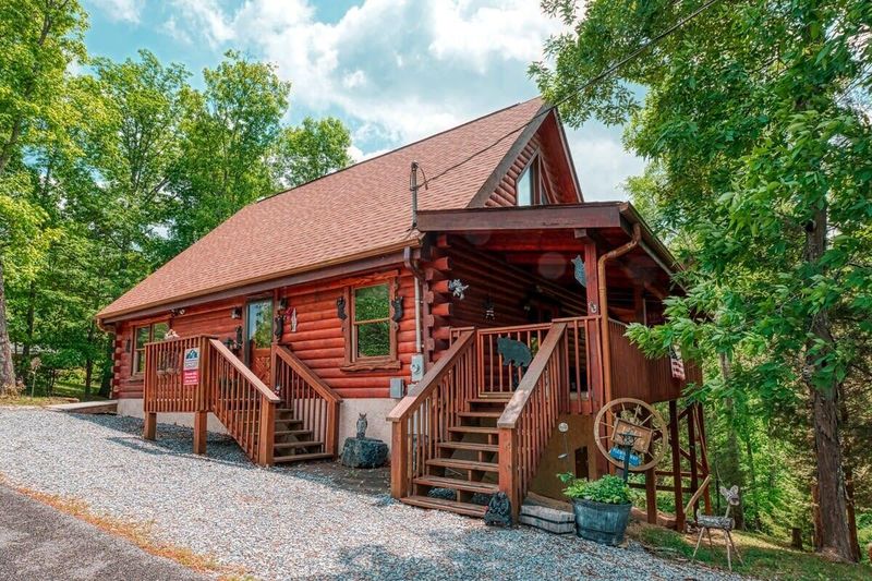 2548 Fleming Way, Sevierville, TN 37876