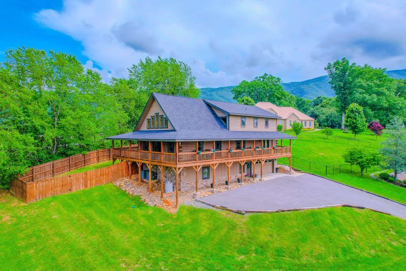 3475 Colton Cir, Sevierville, TN 37862