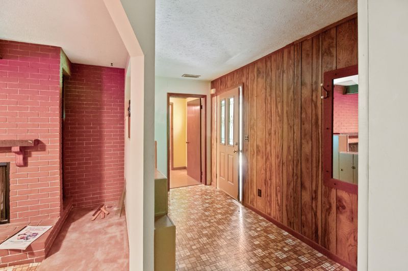 819 Dudley Dr, Sevierville, TN 37876